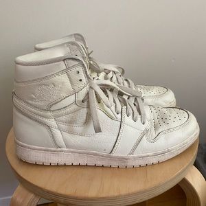 Nike Air Jordan 1 Mid in off white